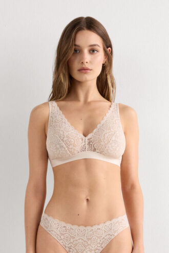 Lara Lace Triangle Bra