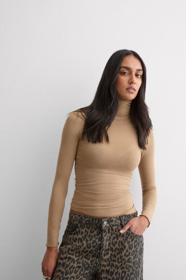 Modal Cashmere Ultralight High-Neck Top Modal Cashmere Ultralight High-Neck Top