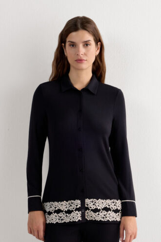 Pretty Flowers Button Up Shirt in Modal Pretty Flowers Button Up Shirt in Modal