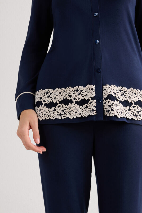 Pretty Flowers Button Up Shirt in Modal Pretty Flowers Button Up Shirt in Modal