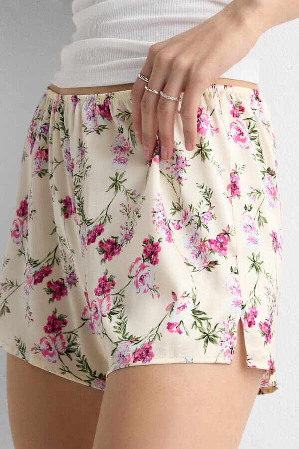 Pretty Flowers Print Silk Shorts Pretty Flowers Print Silk Shorts