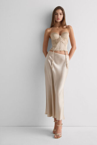 Silky Flowers Anna Merrywidow Silky Flowers Anna Merrywidow