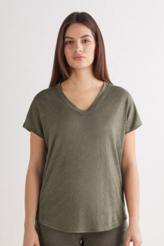 The Pure Linen Short Sleeve V-Neck Top in Linen