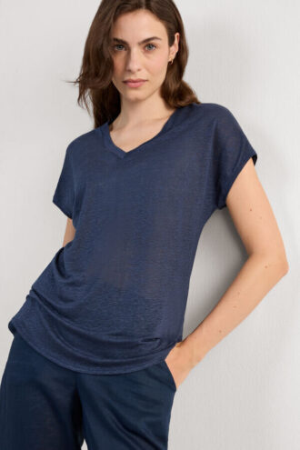 The Pure Linen Short Sleeve V-Neck Top in Linen