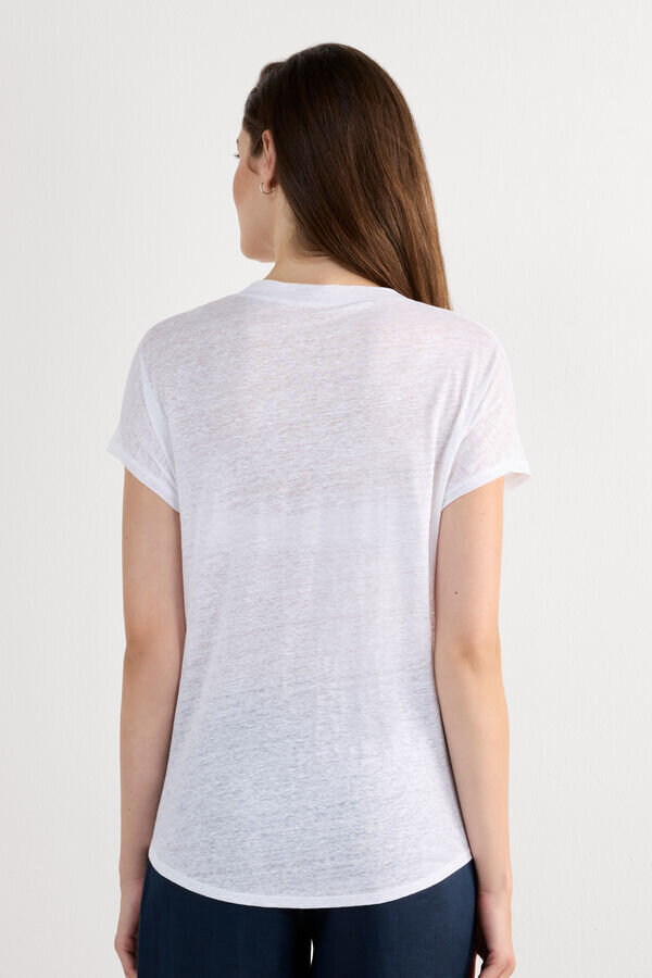 The Pure Linen Short Sleeve V-Neck Top in Linen The Pure Linen Short Sleeve V-Neck Top in Linen