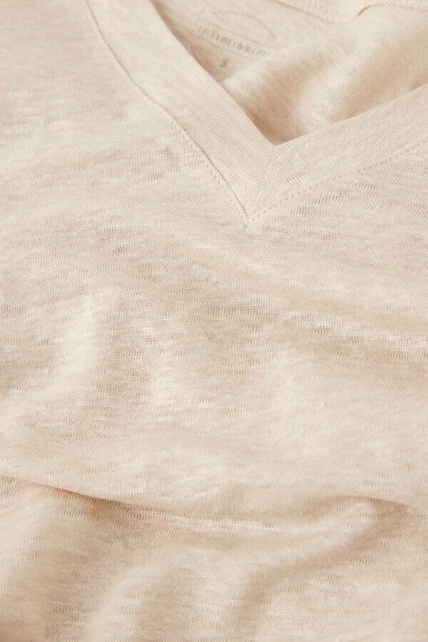 The Pure Linen Short Sleeve V-Neck Top in Linen The Pure Linen Short Sleeve V-Neck Top in Linen